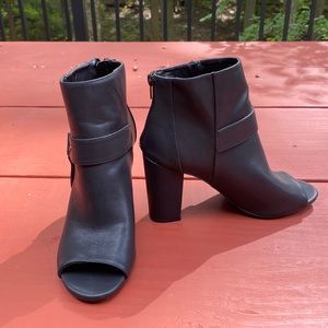 Black half boots Dolce mojo moxy